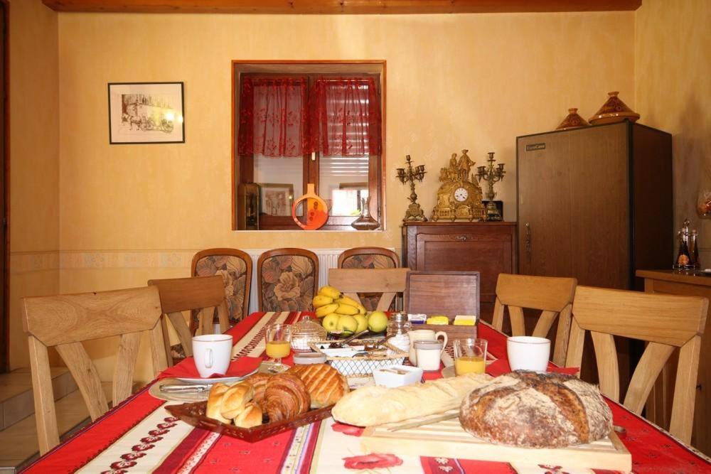Bed and Breakfast Chez Marie-Anne Sacquenay Exterior foto